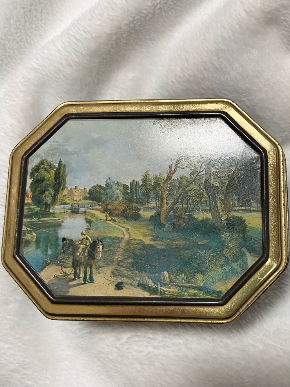 Churchill's Landscape Art Tin Old Masters Collection John Constable Vintage